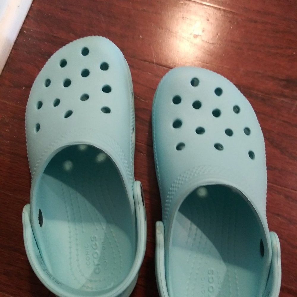 Girl's Crocs